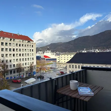 Апартаменти Corner With Balcony In Берген